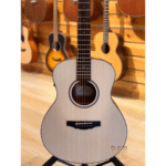 Kepma ES36 Travel Semi Acoustic Guitar With Padded Bag , Cable, Capo and Strings sets (Natural) - Image 3