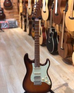 Crafter Silhouette Electric Guitar with Padded Bag( Sunburst)