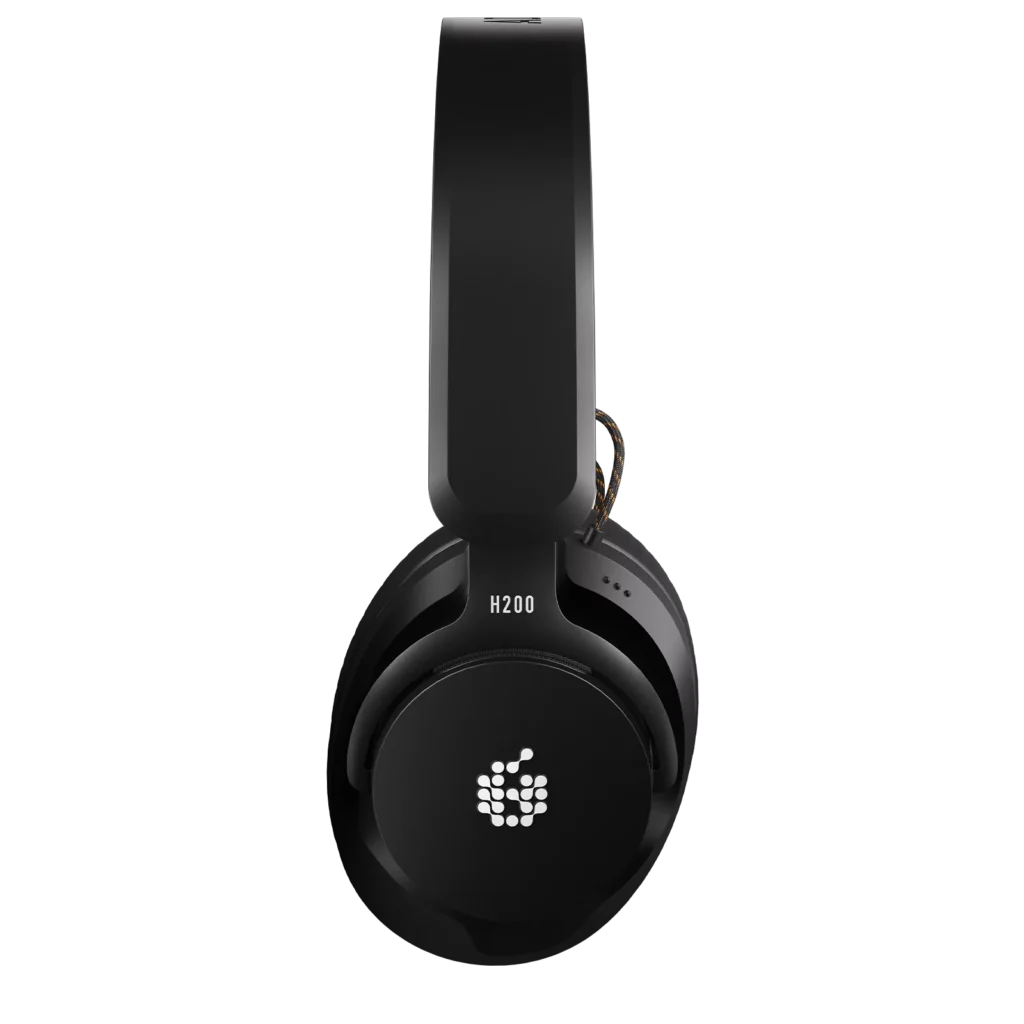 adam audio h200 studio headphone right WEB product shot 1